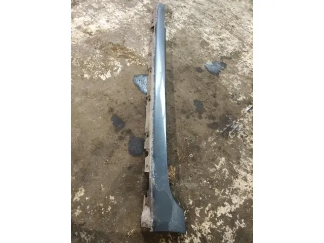 Накладка на порог левая BMW 5 GT 2010 51177233365 Отличное состояние