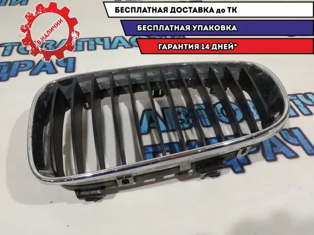 Решетка радиатора левая BMW 1 E87 51137128613.