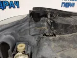 Фара левая BMW 1 E87 63117249649. Дефект крепления, нештатное отверстие.