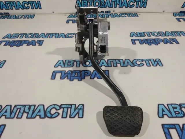 Педаль тормоза BMW 1 E87 35006751975.