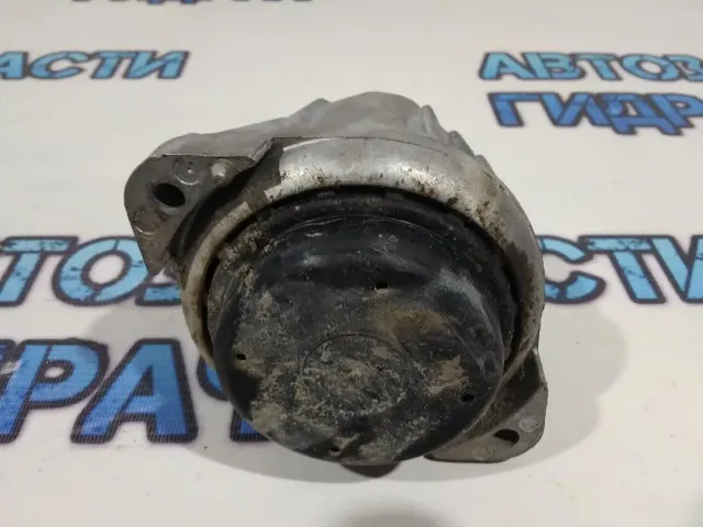 Опора двигателя BMW 1 E87 22116768852.