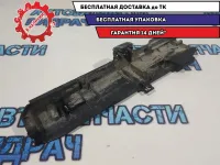 Кронштейн радиатора левый BMW 1 E87 17107524912.