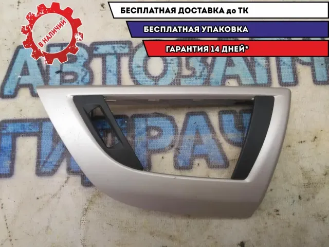 Накладка на торпедо BMW 116i 2012 51459205363 Отличное состояние