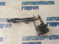 Кронштейн крепления фары правый BMW 116i 2012 51647245792 Отличное состояние