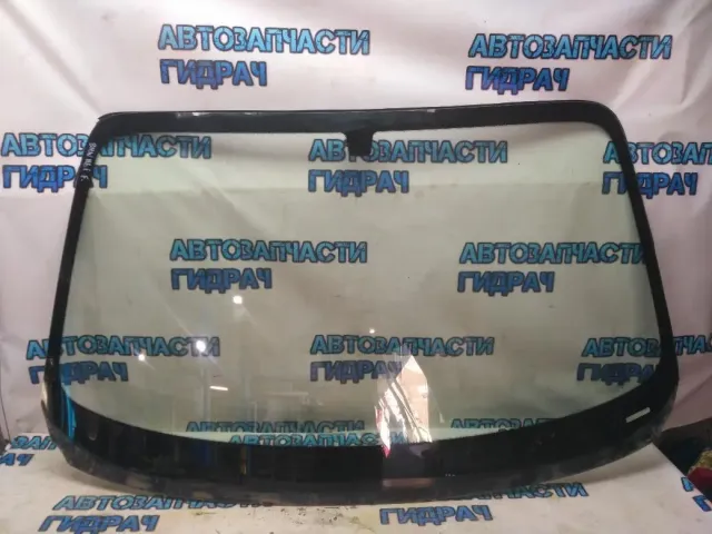 Стекло лобовое BMW 116i 2012 51317273823 Отличное состояние