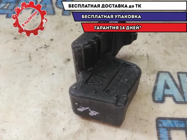 Уплотнитель задней правой двери BMW 116i 2012 51717320476 Отличное состояние