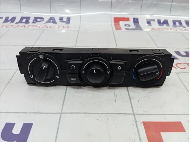Блок управления климатической установкой BMW 1-Series (E87) 64119313740