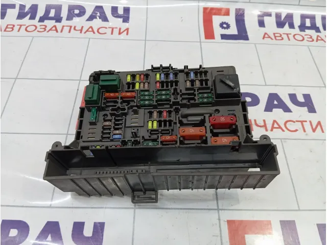 Блок предохранителей BMW 1-Series (E87)