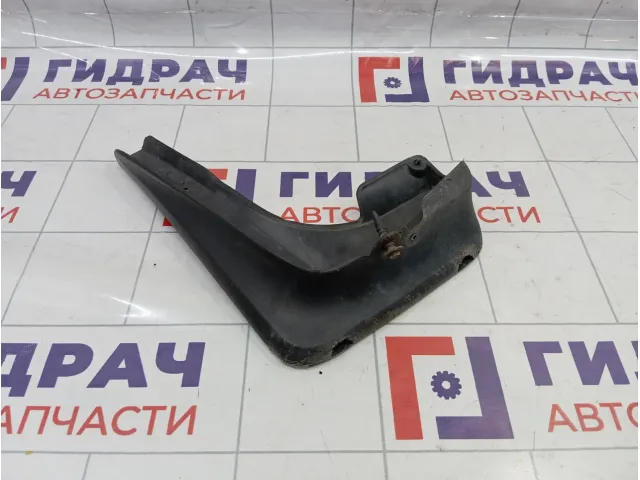 Брызговик передний левый BMW 1-Series (E87)