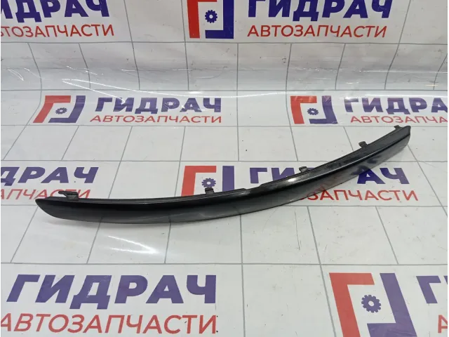 Накладка переднего бампера правая BMW 1-Series (E87) 51117182370