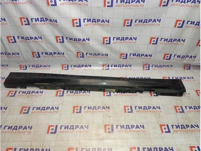 Накладка порога правая BMW 1-Series (E87) 51777046348