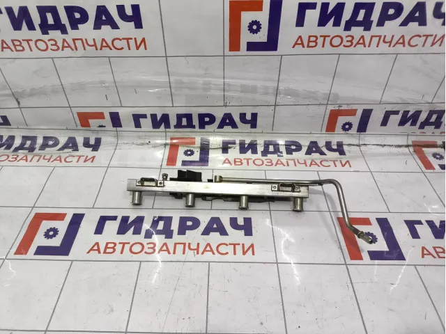 Топливная рампа BMW 1-Series (E87) 7530420