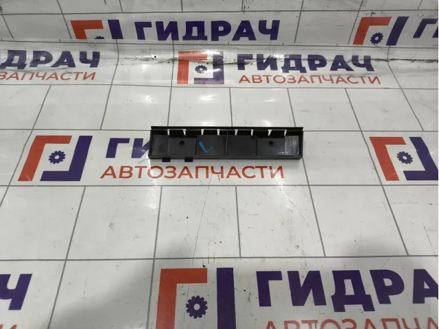 Кронштейн накладки порога BMW 1-Series (E87) 51777169979