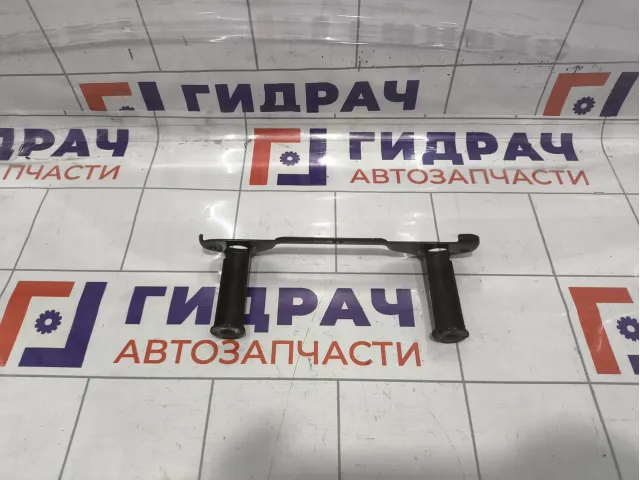 Кронштейн топливной рейки BMW 1-Series (E87) 13537545355