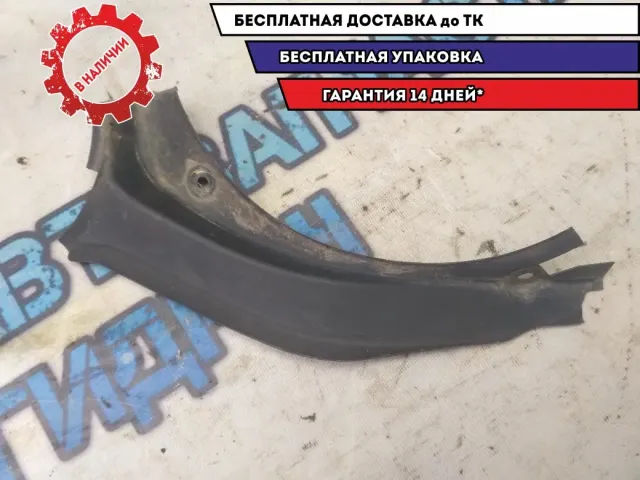 Водосток задний левый BMW 530I E60 51717124407 Отличное состояние
