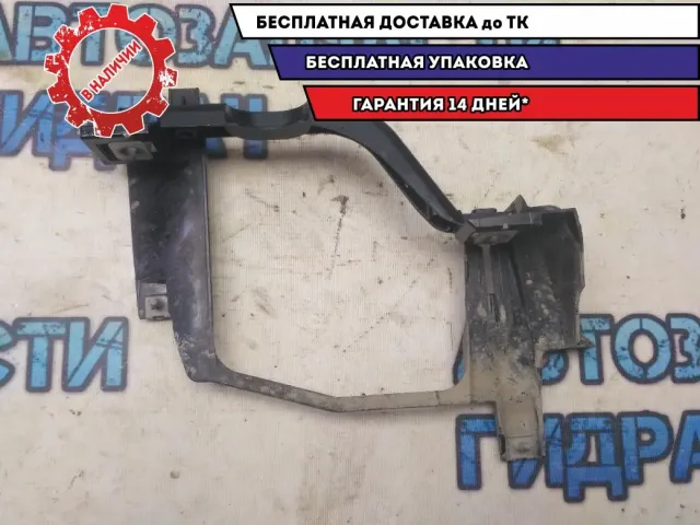 Кронштейн фары левой BMW 530I E60 63126936089 Отличное состояние