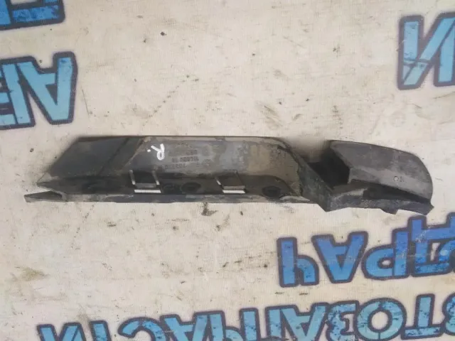 Направляющая переднего бампера правая BMW 530I E60 51117033706 Отличное состояние