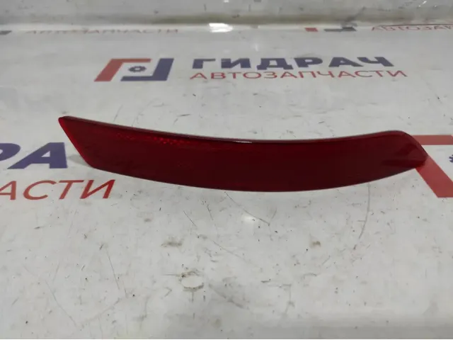 Отражатель в задний бампер левый BMW 6 (F13) 63147210587.