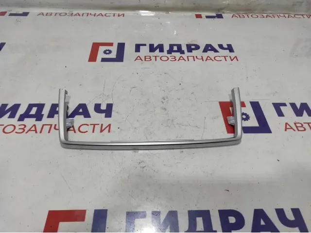 Накладка торпедо центральная BMW 6 (F13) .