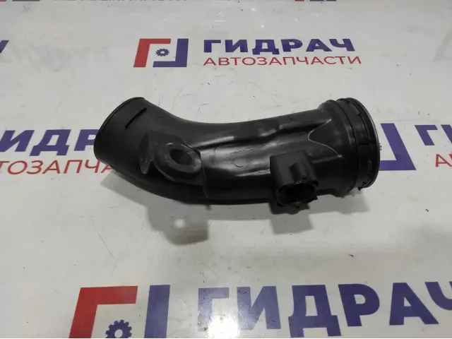 Патрубок впускного коллектора BMW 6 (F13) 1054695S02.