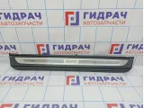 Накладка порога внутренняя правая BMW 6 (F13) 51477264438. С подсветкой. Царапины, дефект креплений.