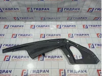 Накладка левая BMW 6 (F13) 51767211929. Под капотом.