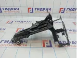 Кронштейн фар правый BMW 6 (F13) 51647211520.