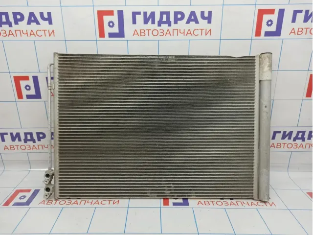 Радиатор кондиционера BMW 6 (F13) 64509255983. Вмятина.