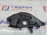 Накладка декоративная на торпедо правая BMW 6 (F13) 51459197886. С торца.