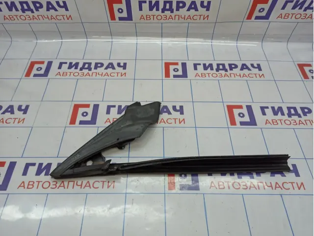 Направляющая стекла передняя левая BMW 6 (F13) 51337217491.