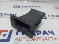 Воздухозаборник (наружный)правый BMW 6 (F13) 51757185168. На тормозные диски.