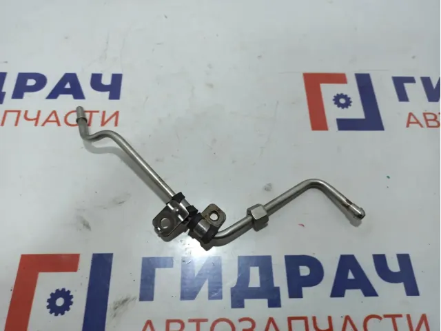 Трубка топливная BMW 6 (F13) 13647604407.