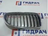 Решетка радиатора правая BMW 6 (F13) 51137212850.