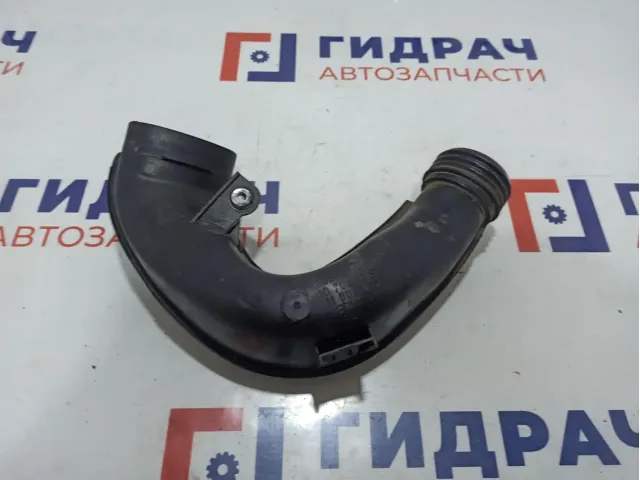 Патрубок воздушного фильтра BMW 6 (F13) .