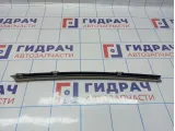 Уплотнитель стекла заднего левый BMW 6 (E63) 51377025577.
