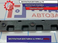 Кронштейн накладки на порог наружней правый BMW 6 (E63) 51777072876.