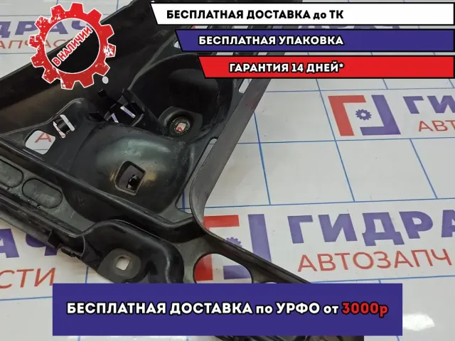 Кронштейн заднего бампера правый BMW 6 (E63) 51127008840.