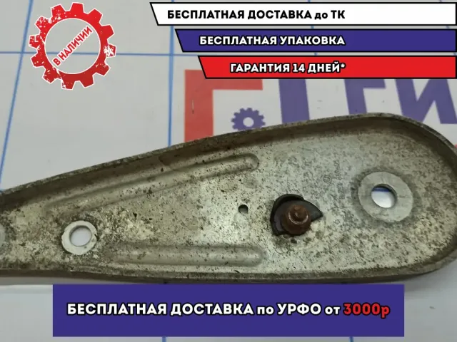 Кронштейн балки правый BMW 6 (E63) 33316764888.