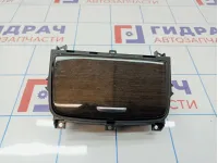 Подстаканник BMW 7-Series (F02) 51169113863. Мелкие царапины.