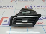 Дефлектор воздушный левый BMW 7-Series (F02) 64229115857.