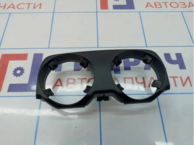 Подстаканник BMW 7-Series (F02) 51169179820. Дефект.