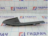 Накладка порога внутренняя задняя правая BMW 7-Series (F02) 51479121916. Царапина.