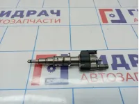 Форсунка инжекторная электрическая BMW 7-Series (F02) 13537585261. Сломано крепление фишки.