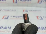 Датчик давления топлива BMW 7-Series (F02) 13537537319. Трещина.