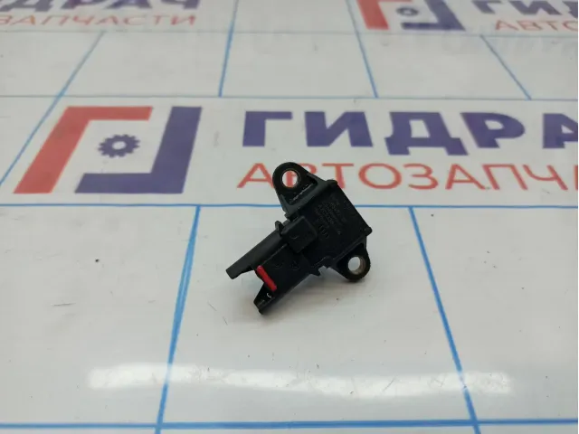 Датчик абсолютного давления BMW 7-Series (F02) 13627585492. Сломано крепление фишки.