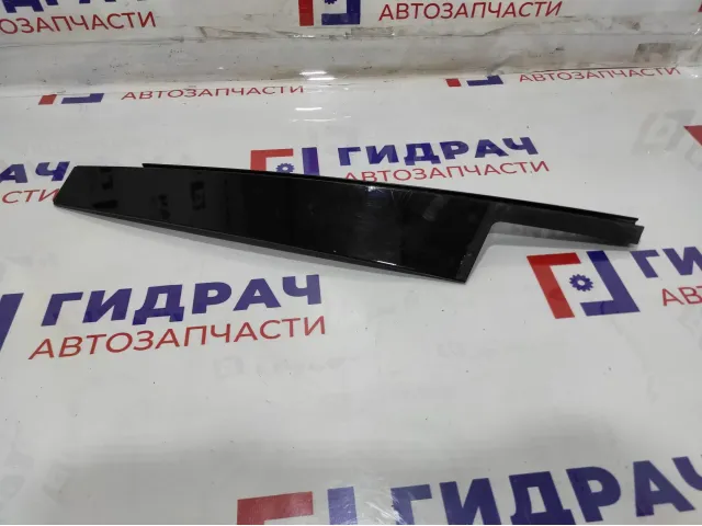 Накладка двери передней правой BMW 7-Series (F02) 51337177952. Вертикальная.