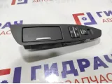 Блок управления стеклоподъемниками задний левый BMW 7-Series (F02) 61319352183.