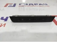 Блок кнопок памяти сиденья передний левый BMW 7-Series (F02) 61319215738.