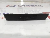 Блок кнопок памяти сиденья передний правый BMW 7-Series (F02) 61319215748.