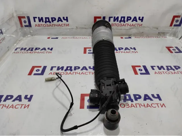 Амортизатор задний правый BMW 7-Series (F02) 37126796930. Пневматический.Ремонтировался.